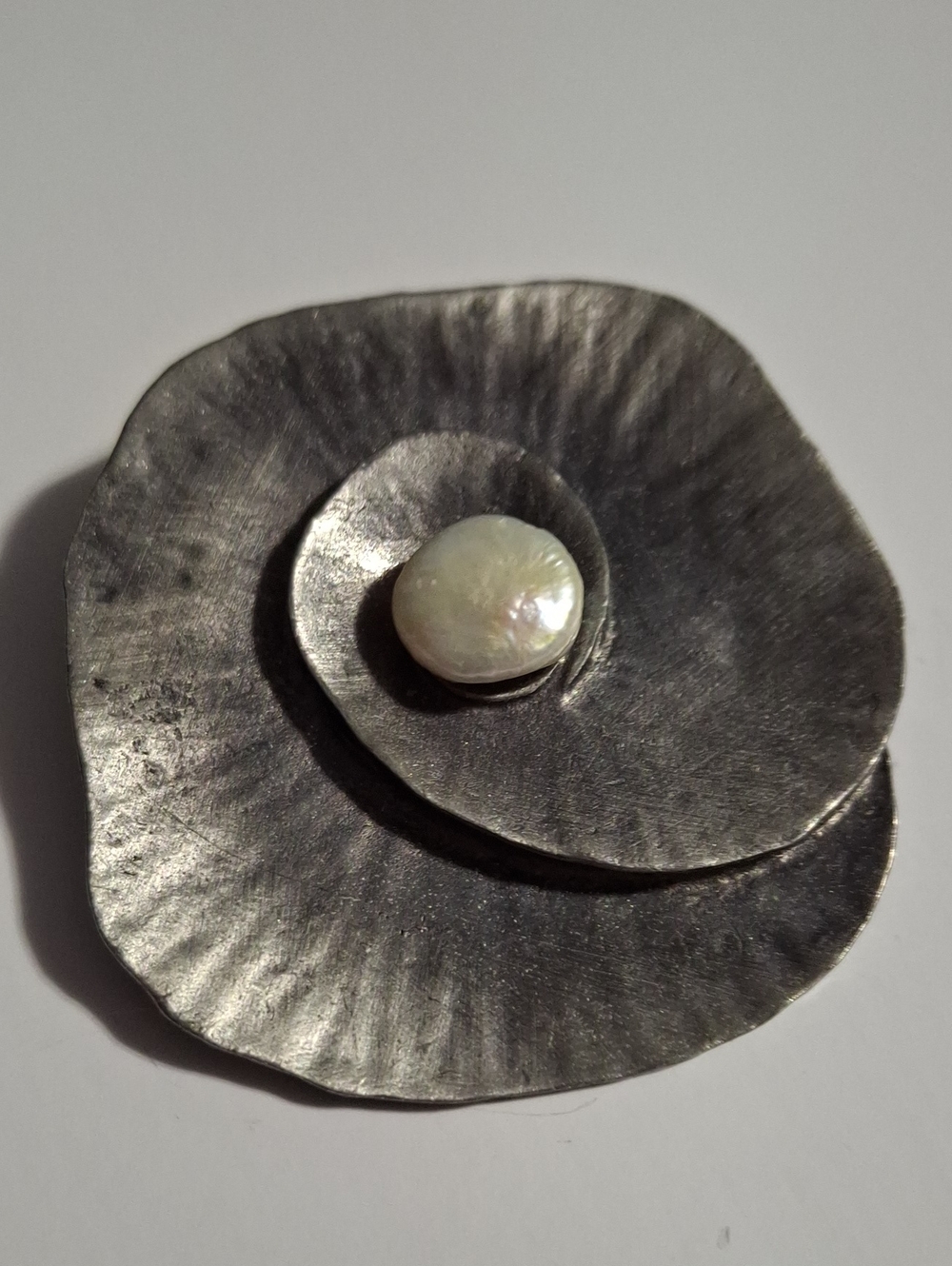 Pewter Floral Pearl Accent Brooch -Pendant Women Accessories